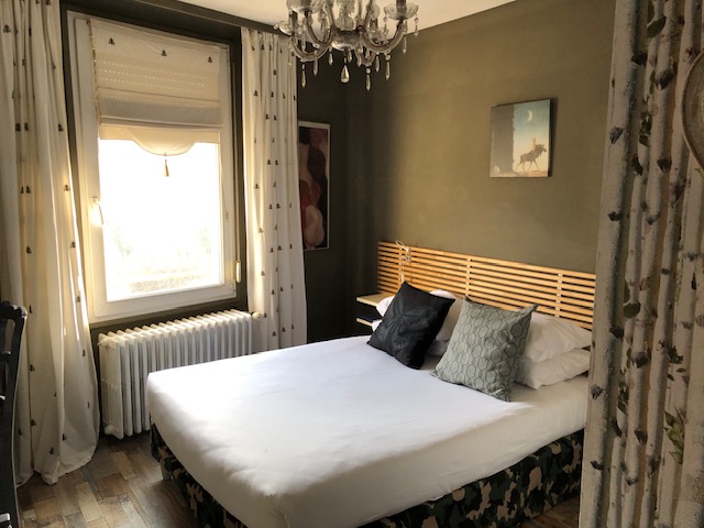 Chambre 30 - lit