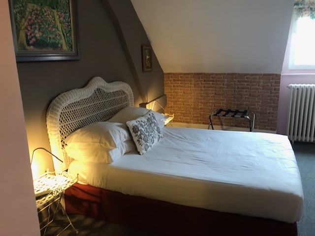 Chambre 33 - Lit